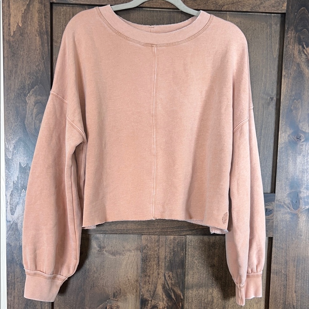 Cozy Peach Cropped Sweatshirt